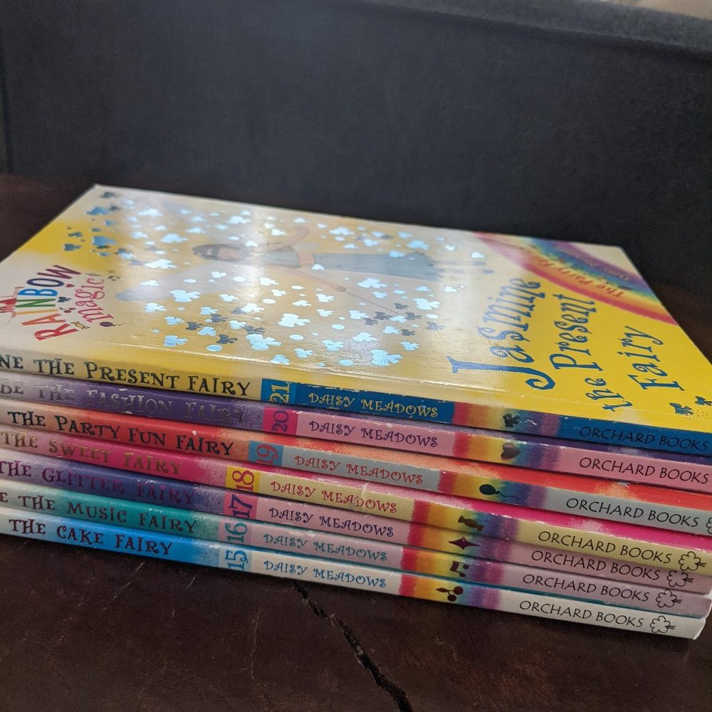 Rainbow Magic books complete set of 7 "The Party Fairies"
